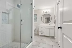 2106 Saxon Dr, Houston, TX 77018 - Photo 17