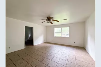 5413 Glen Nook Drive, Houston, TX 77016 - Photo 7