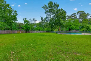 1701 Mistletoe Ln, Houston, TX 77339 - Photo 31