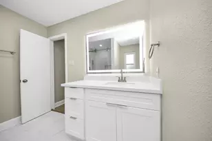 5035 E Pagewick Dr, Houston, TX 77041 - Photo 33