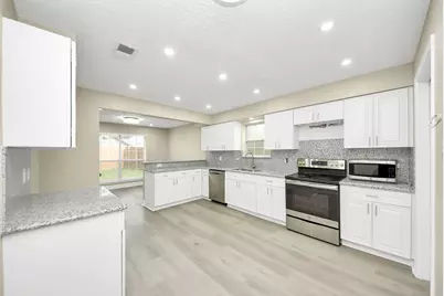 5035 E Pagewick Drive, Houston, TX 77041 - Photo 11