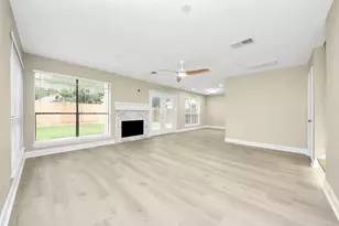 5035 E Pagewick Dr, Houston, TX 77041 - Photo 9