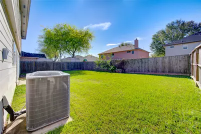 1831 Courtside Place Drive, Missouri City, TX 77489 - Photo 45