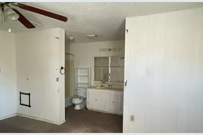 429 17th Avenue N, Texas City, TX 77590 - Photo 13