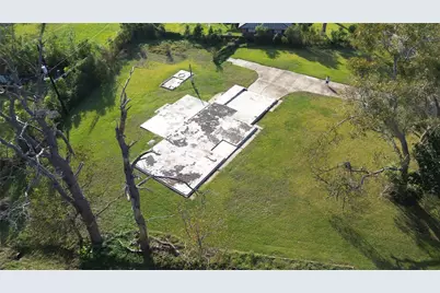 6403 Spencer Drive, Jones Creek, TX 77541 - Photo 9