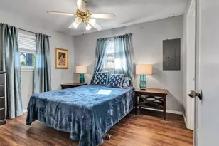 656 Warsaw St, Bayou Vista, TX 77563 - Photo 13