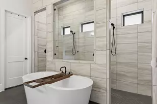 10102 S Goshawk Trl, Conroe, TX 77385 - Photo 23