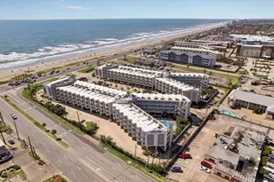 6102 Seawall Blvd, Galveston, TX 77551 - Photo 3