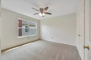 803 Island Meadow Ct, Houston, TX 77062 - Photo 41