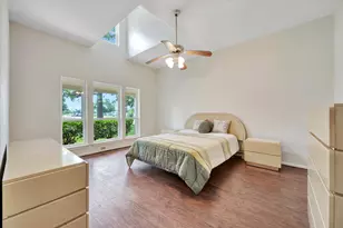 803 Island Meadow Ct, Houston, TX 77062 - Photo 27