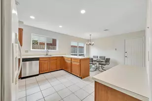 803 Island Meadow Ct, Houston, TX 77062 - Photo 19