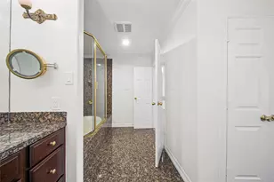 1573 W Sam Houston Pkwy Parkway S, Houston, TX 77042 - Photo 11