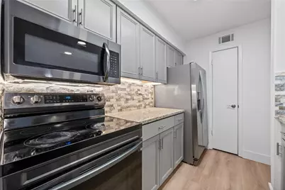 250 El Dorado Boulevard #217, Houston, TX 77598 - Photo 9