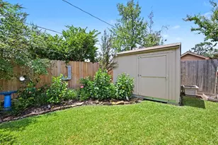 1602 Wellington Way, Houston, TX 77055 - Photo 37