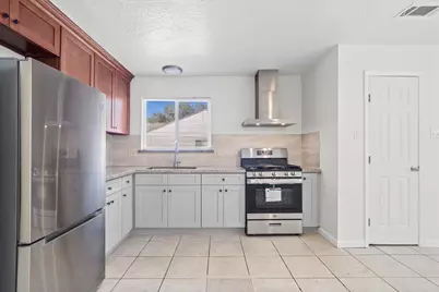 4510 Hidden Springs Drive, Houston, TX 77084 - Photo 13