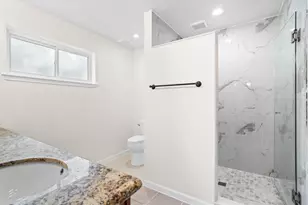 4510 Hidden Springs Dr, Houston, TX 77084 - Photo 27