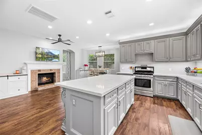 9518 Hanging Moss Trail, Houston, TX 77064 - Photo 11