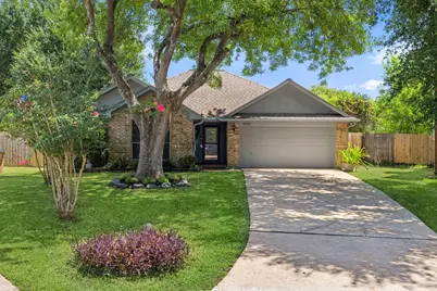 5919 Santa Fe Circle, Dickinson, TX 77539 - Photo 1