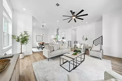 1913 Hoskins Drive #D, Houston, TX 77080 - Photo 7