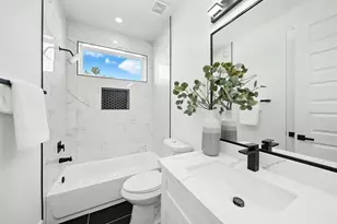1913 Hoskins Dr, Houston, TX 77080 - Photo 13