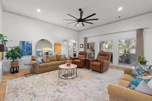1731 Round Rock St, Friendswood, TX 77546 - Photo 7