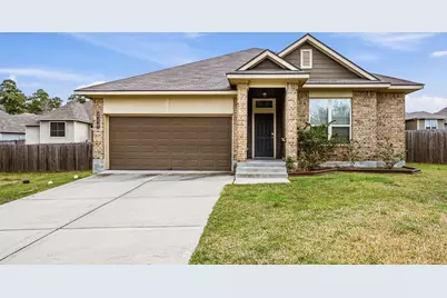 210 Doe Run Drive, Huntsville, TX 77320 - Photo 1