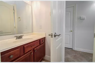 7814 Heron Lakes Drive, Houston, TX 77064 - Photo 37
