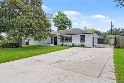 9613 Westview Drive, Houston, TX 77055 - Photo 1