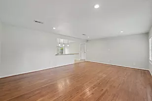 9613 Westview Dr, Houston, TX 77055 - Photo 5