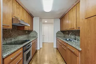 49 Briar Hollow Ln, Houston, TX 77027 - Photo 15