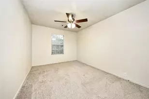 915 Grand Plains Dr, Houston, TX 77090 - Photo 23