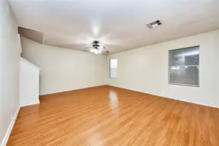 915 Grand Plains Dr, Houston, TX 77090 - Photo 13