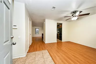 915 Grand Plains Drive, Houston, TX 77090 - Photo 15