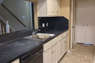 14389 Misty Meadow Ln, Houston, TX 77079 - Photo 3
