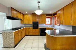 7230 Sims Dr, Houston, TX 77061 - Photo 7