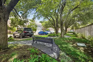 2211 Augusta Dr, Houston, TX 77057 - Photo 25