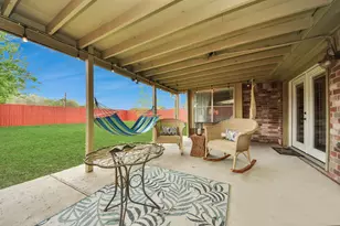 2003 Edinburg Ave, League City, TX 77573 - Photo 9