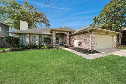 2003 Edinburg Avenue, League City, TX 77573 - Photo 13