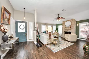 2003 Edinburg Ave, League City, TX 77573 - Photo 15