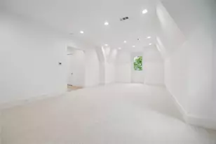 7 Wentworth Gate Path, Houston, TX 77027 - Photo 41