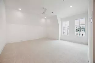 7 Wentworth Gate Path, Houston, TX 77027 - Photo 37