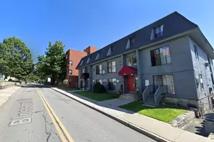 37 Blossom St, Fitchburg, MA 01420 - Photo 5