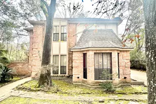 2058 Parkdale Dr, Houston, TX 77339 - Photo 1