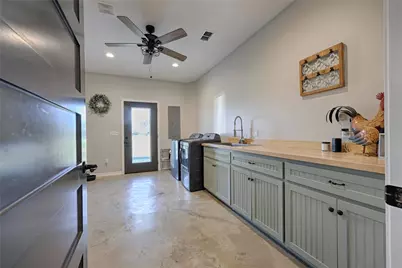 1100 Calhoun Road, Eagle Lake, TX 77434 - Photo 23