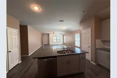 2028 Cedar Tree Court, Conroe, TX 77301 - Photo 7