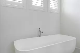 2613 Maxroy St, Houston, TX 77007 - Photo 23