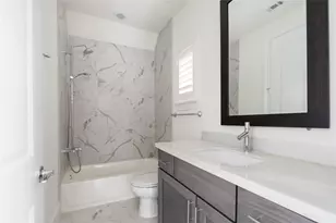 2613 Maxroy St, Houston, TX 77007 - Photo 33