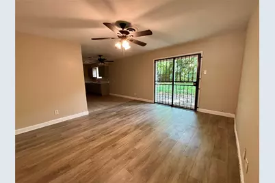 4110 Knotty Oaks Trail, Houston, TX 77045 - Photo 9