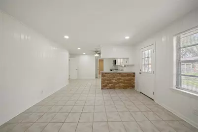 10306 Eddystone Drive, Houston, TX 77043 - Photo 17