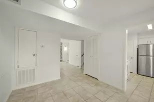 17401 Red Oak Dr, Houston, TX 77090 - Photo 11
